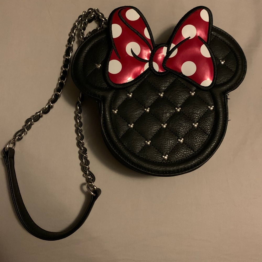 Loungefly Minnie Mouse crossbody purse